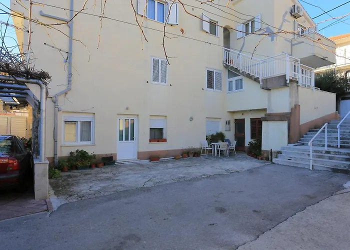 With Parking Space - 19039 * سبليت