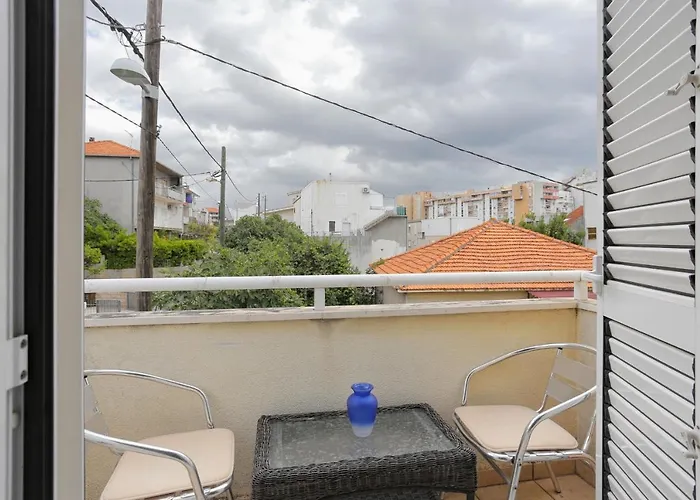Appartement With Parking Space - 19039 *